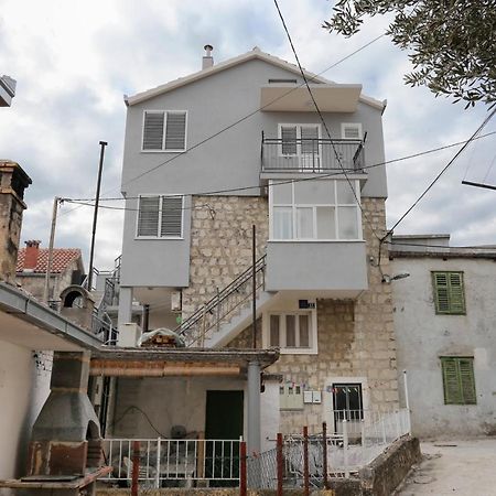 Apartments By The Sea Kastel Kambelovac, Kastela - 8679 Esterno foto