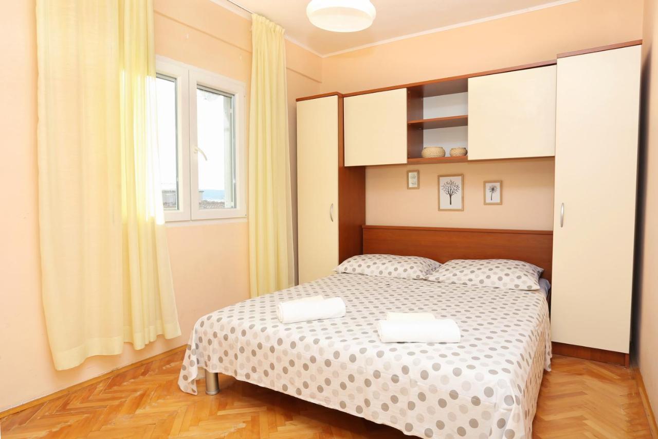 Apartments By The Sea Kastel Kambelovac, Kastela - 8679 Esterno foto