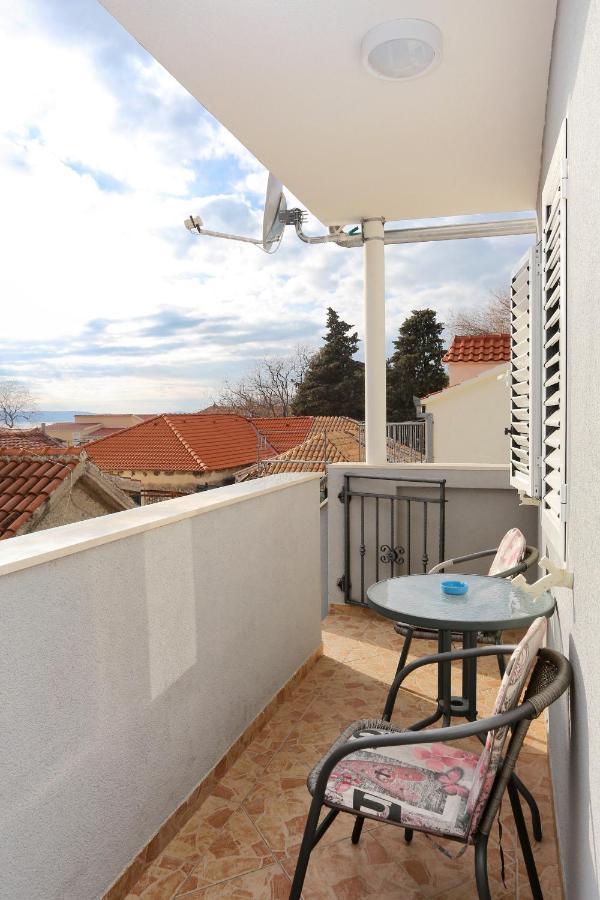 Apartments By The Sea Kastel Kambelovac, Kastela - 8679 Esterno foto