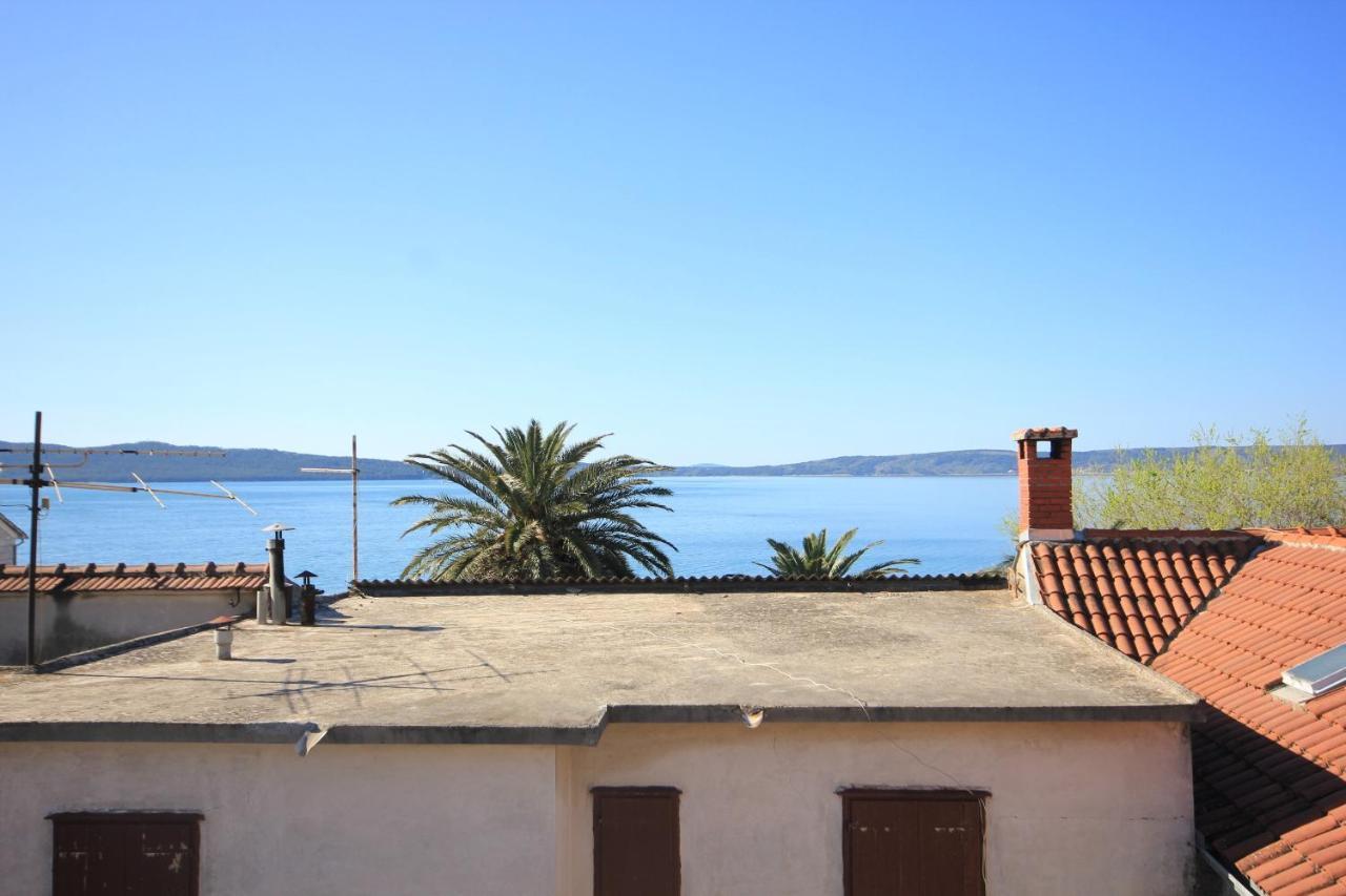 Apartments By The Sea Kastel Kambelovac, Kastela - 8679 Esterno foto
